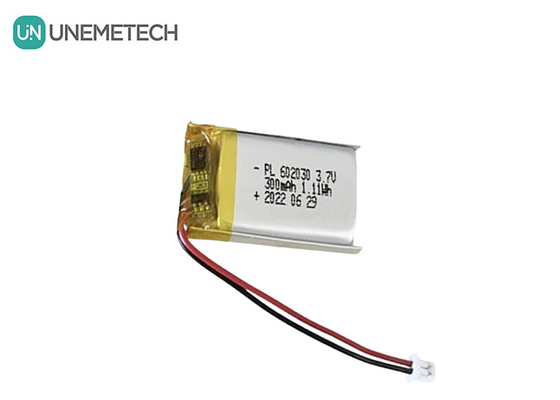 3.7V 300mAh angepasste Silber Wiederaufladbare Lithium-Ionen-Polymer-Batterie 602030 für GPS-Tracker