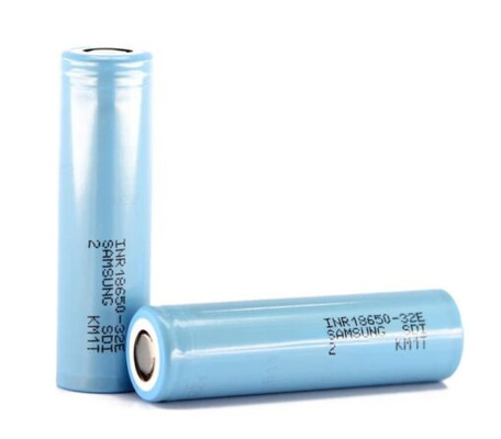 Samsung 32E 18650 3200mAh 6.4A Batterie 3.65V Zylindrische Lithium-Ionenzelle INR18650-32E